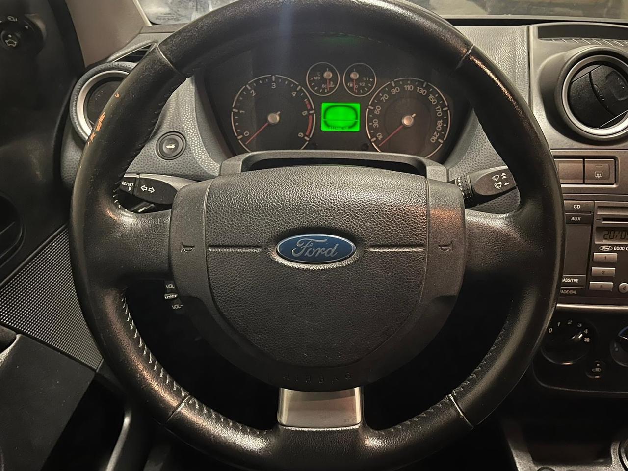 Ford Fiesta 1.4 TDCi 3p. Ghia 111000 km