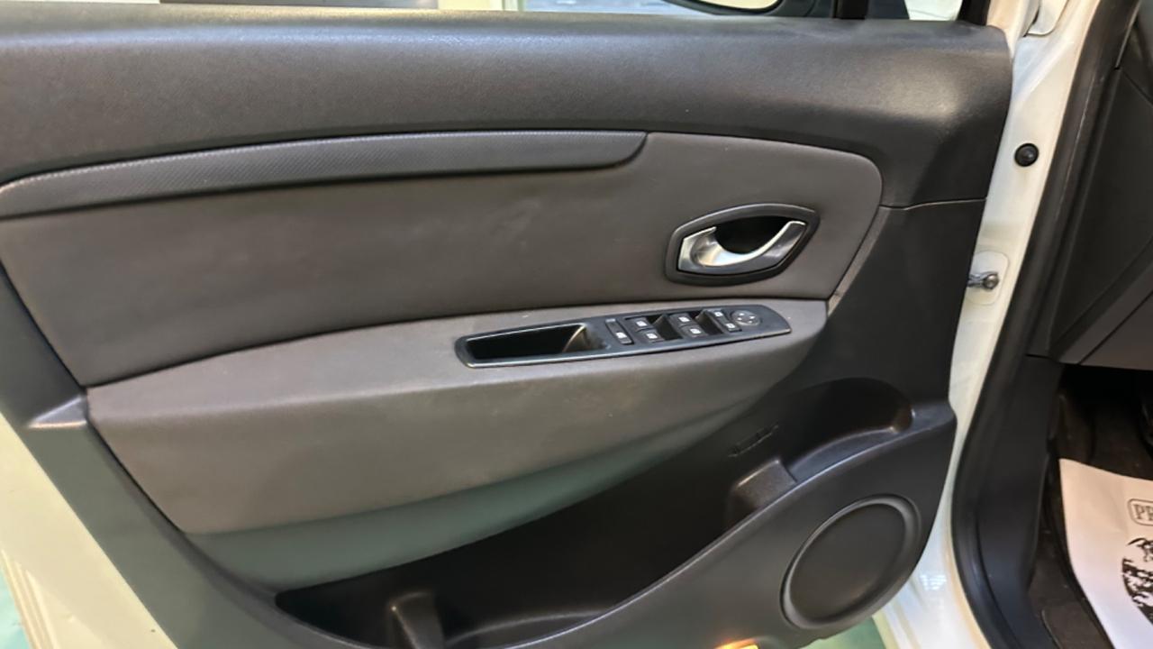 Renault Scenic Scénic XMod 1.5 dCi 110CV Wave