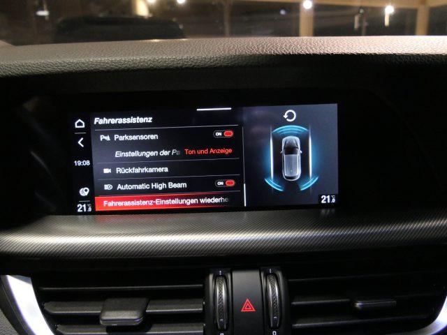 ALFA ROMEO Stelvio 2.0 Turbo 280 CV AT8 Q4 Veloce