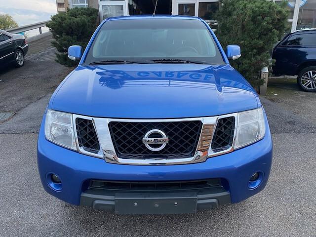 Nissan Navara 2.5 dCi 190CV Manuale 4WD