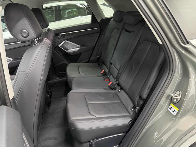 AUDI Q3 35 TDI quattro S tronic Business Advanced