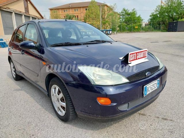 FORD Focus 1.4i 16V cat 5p. Ambiente