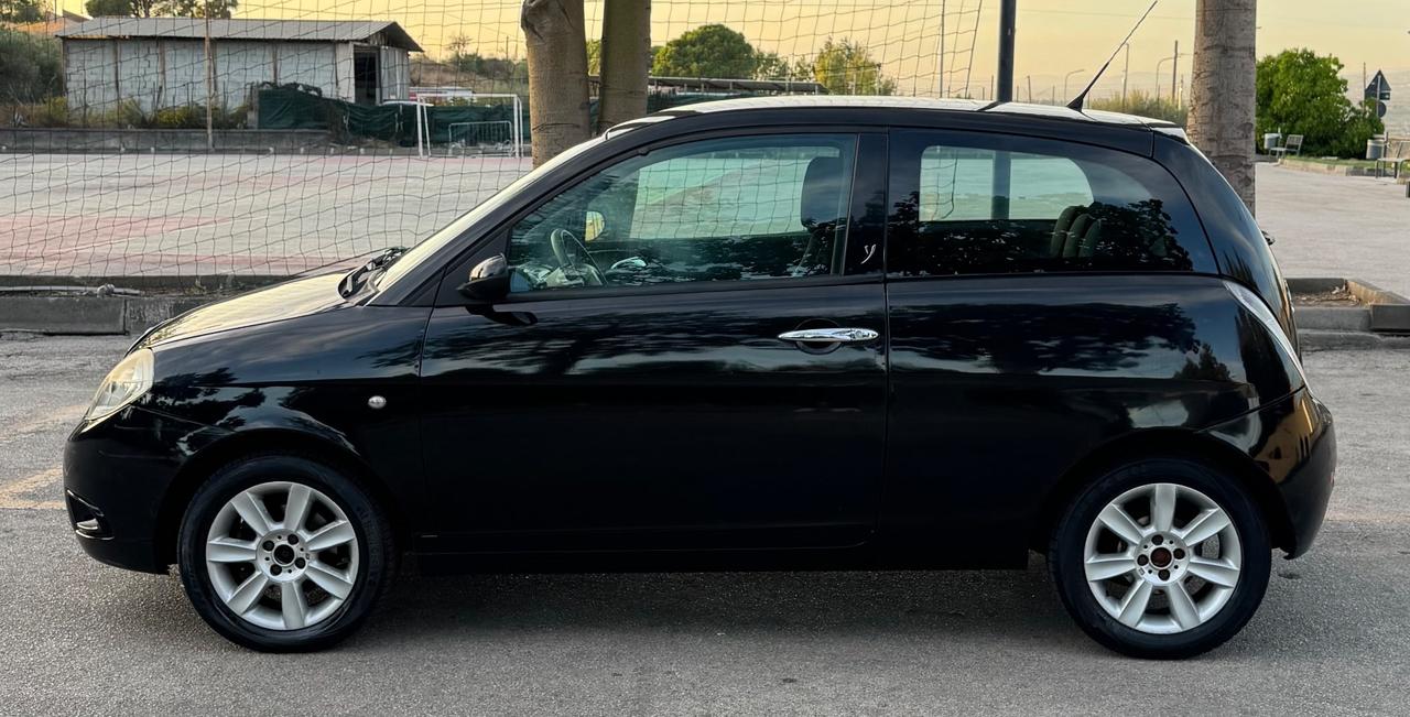 Lancia Ypsilon 1.2 CLIMATIZZATORE