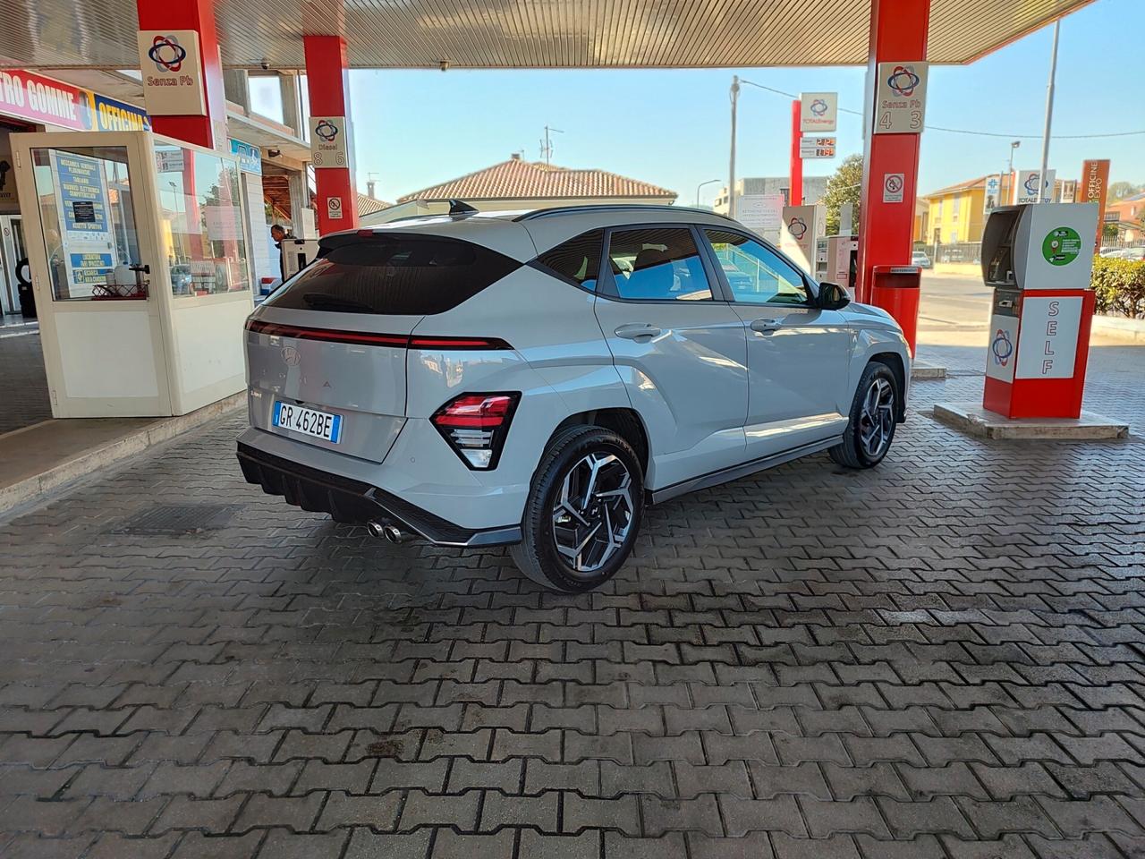 Hyundai Kona 1.0 N-Line Hybid 11/2023 solo 15.000km PROMO