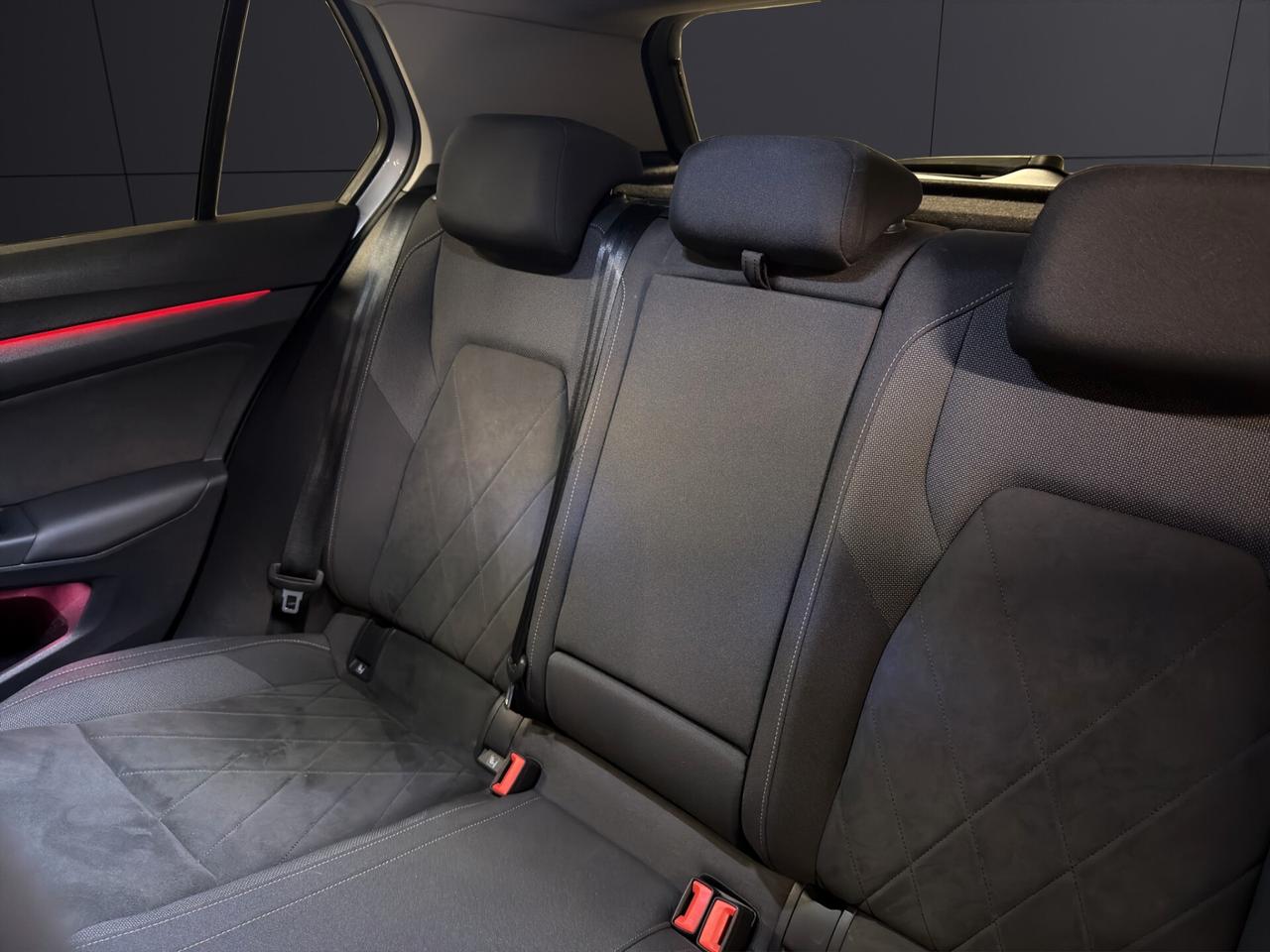 Volkswagen Golf 2.0 TDI 150 CV DSG Style Matrix - Service VW