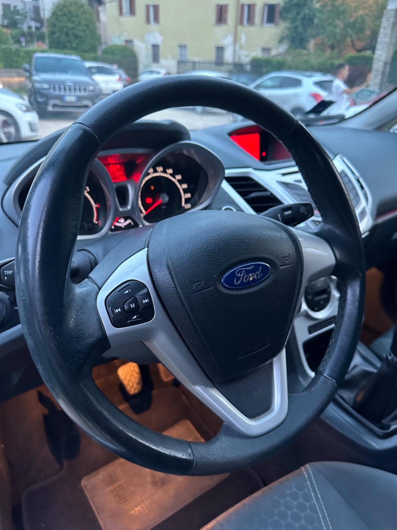 Ford FIESTA 1.4 96CV 5P TITANIUM KMCERT NEOPAT