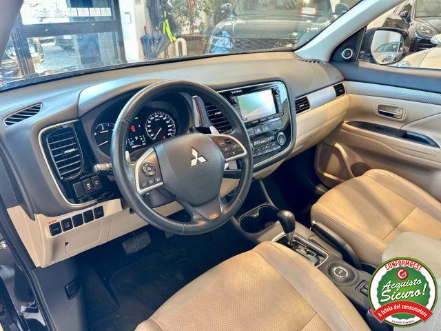 MITSUBISHI Outlander 2.2 DI-D 4WD Instyle *7 POSTI*TETTO*ACC*