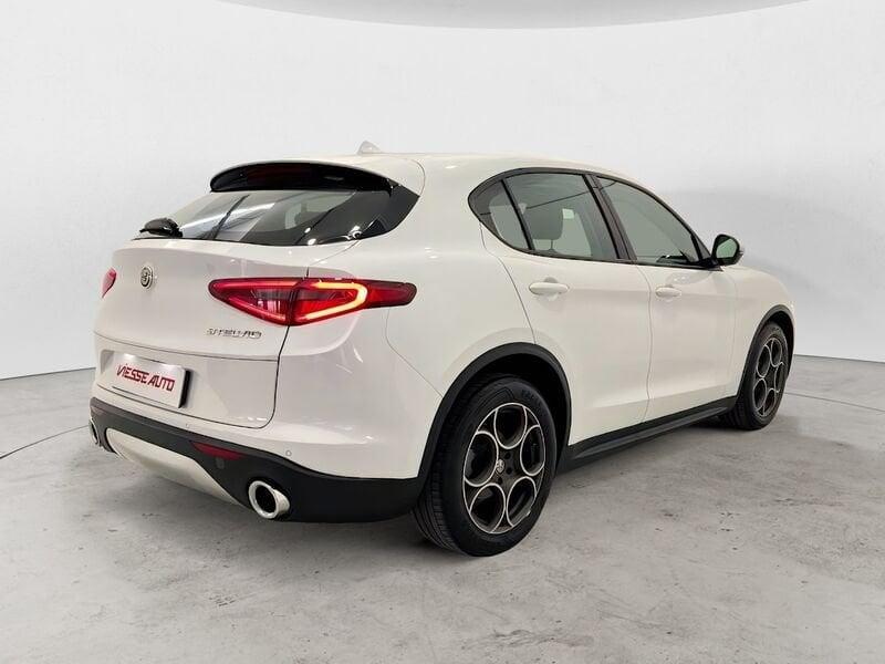 Alfa Romeo Stelvio Stelvio 2.2 Turbodiesel 180 CV AT8 RWD Super
