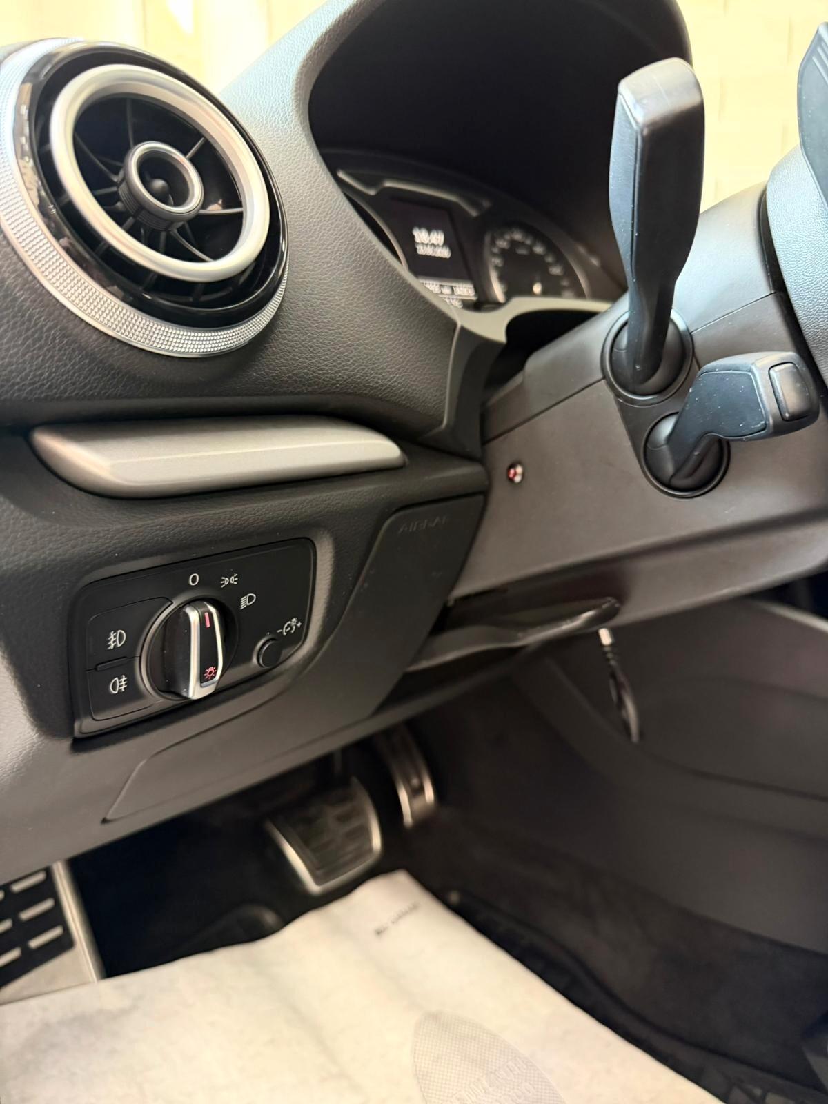 Audi A3 1.6 TDI S tronic -CAMBIO NUOVO