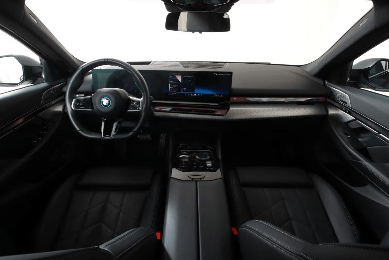 Bmw I5 xDrive40 Touring Fully Charged Premium