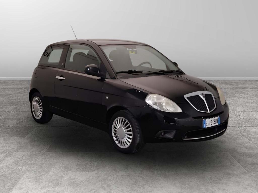 LANCIA Ypsilon II 2007 - Ypsilon 1.2 8v New Oro (oro)