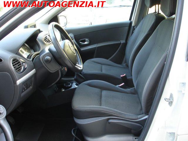RENAULT Clio 1.2 16V 5 porte Dynamique