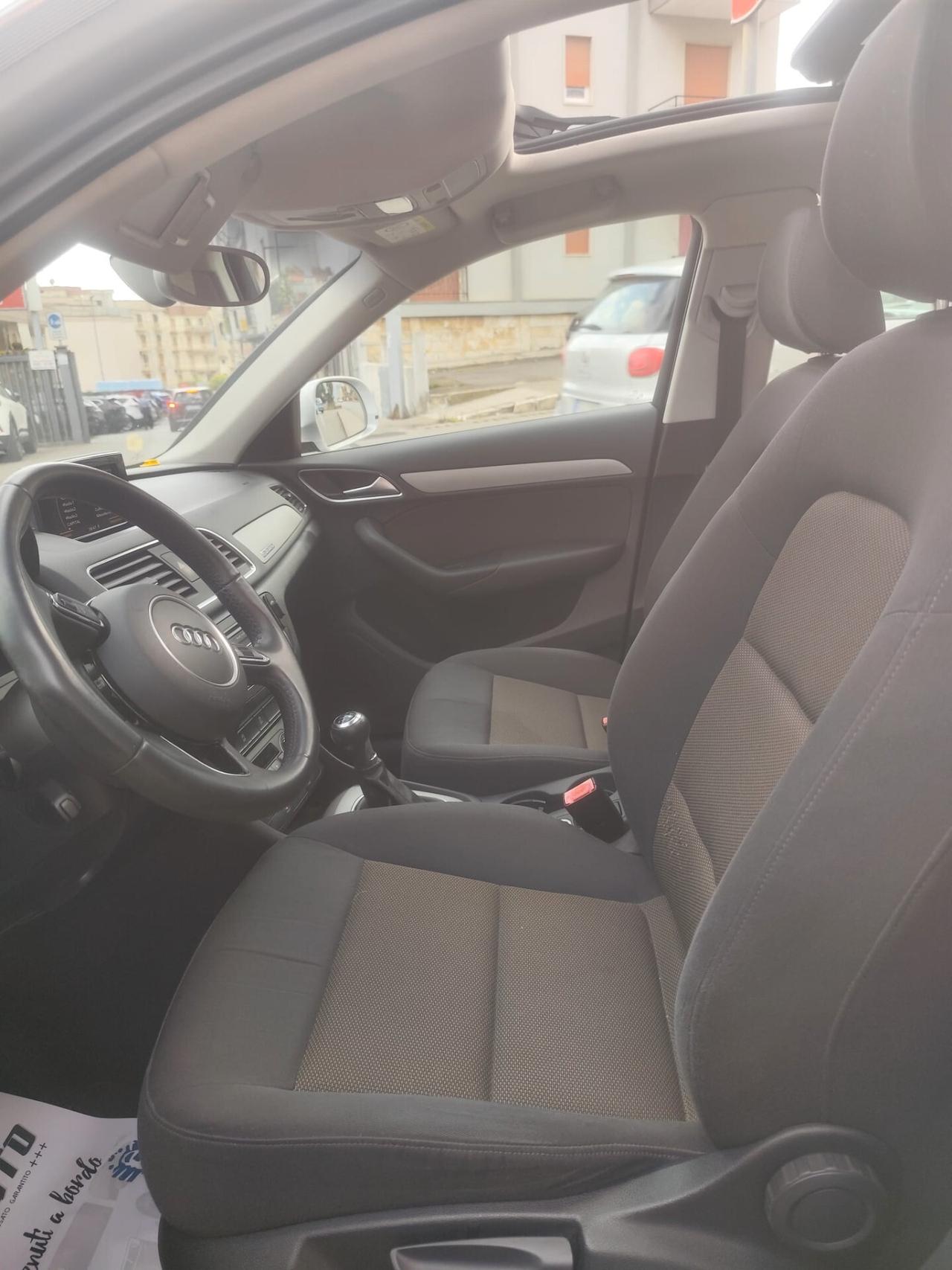 Audi Q3 2.0 TDI Quattro * TETTO PANORAMICO APRIBILE * Navi * Garantita 12 Mesi