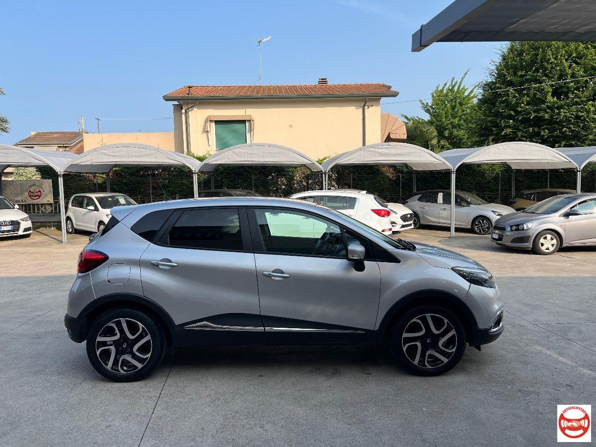 RENAULT - Captur 0.9 tce Live s&s 90cv