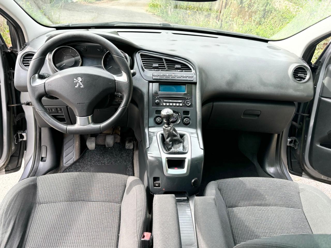 Peugeot 5008 2.0 HDi 150CV Active