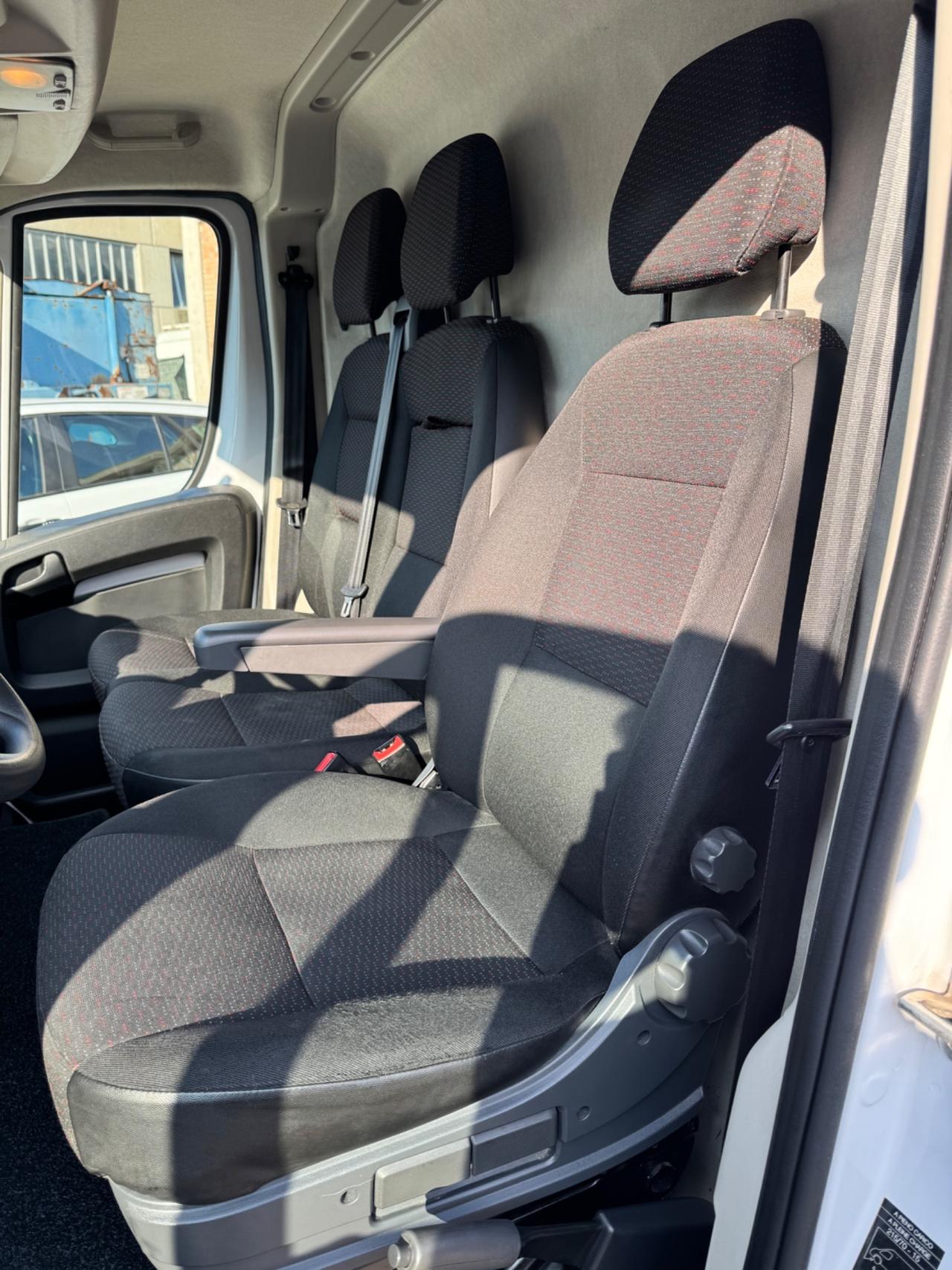 Peugeot Boxer 330 2.2 BlueHDi 140 S&S PM-TM Furgone