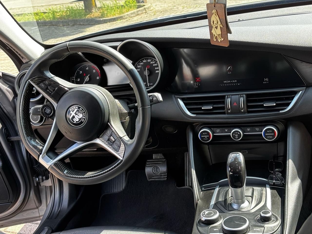 Alfa Romeo Giulia 2.2 Turbodiesel 180 CV AT8 AWD Q4 Super