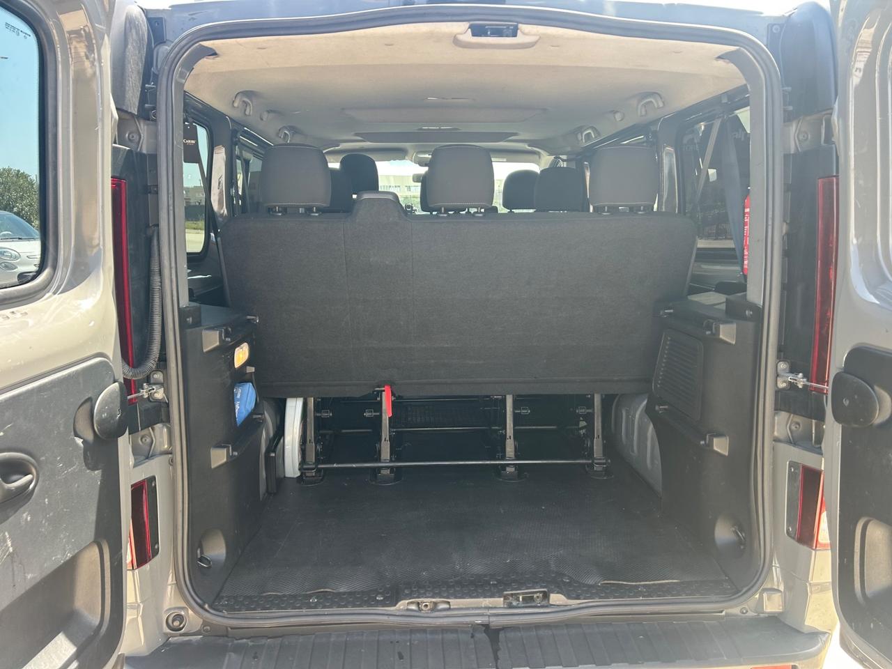 Opel Vivaro 27 1.6 BiTurbo S&S EcoFLEX PC-TN Combi