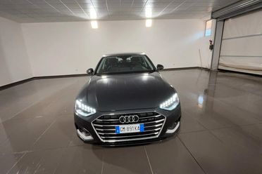 Audi A4 30 TDI/136 CV S tronic Business Advanced