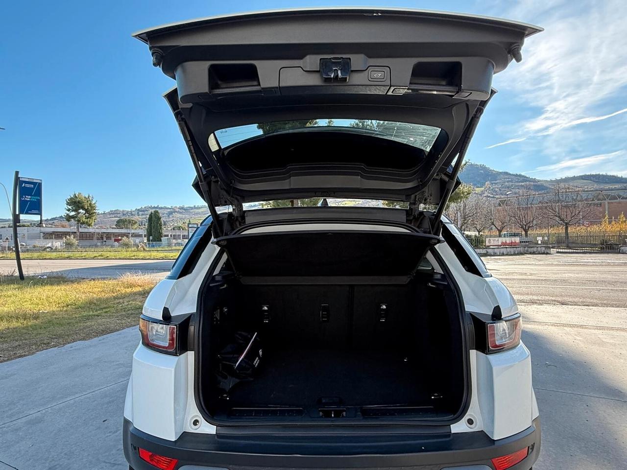 Land Rover Range Rover Evoque 2.0 TD4 150 CV Aut. 5p. SE