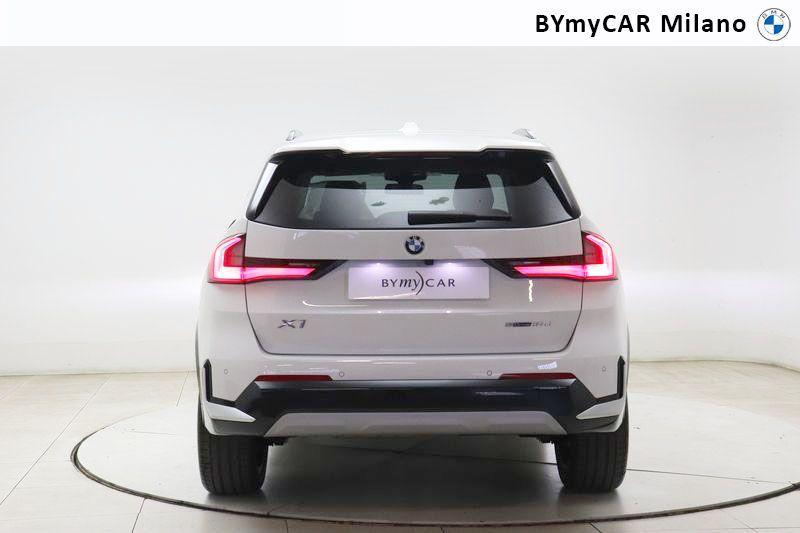 BMW X1 18 d X-Line sDrive DCT