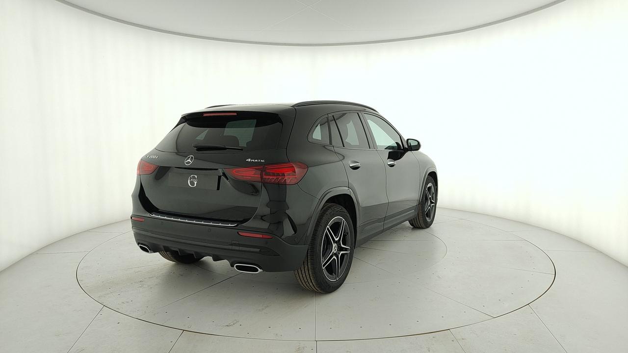 Mercedes-Benz GLA 200 d Automatic 4MATIC