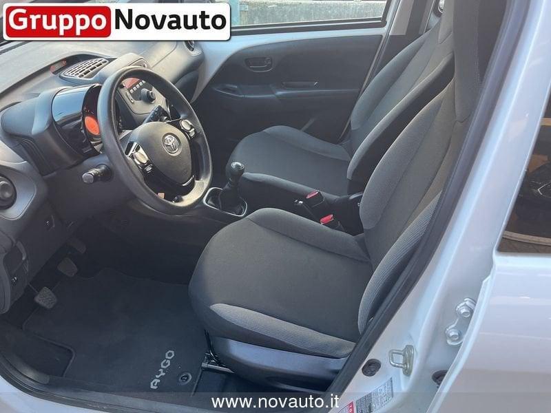 Toyota Aygo Connect 1.0 VVT-i 72CV 5 porte x-business light