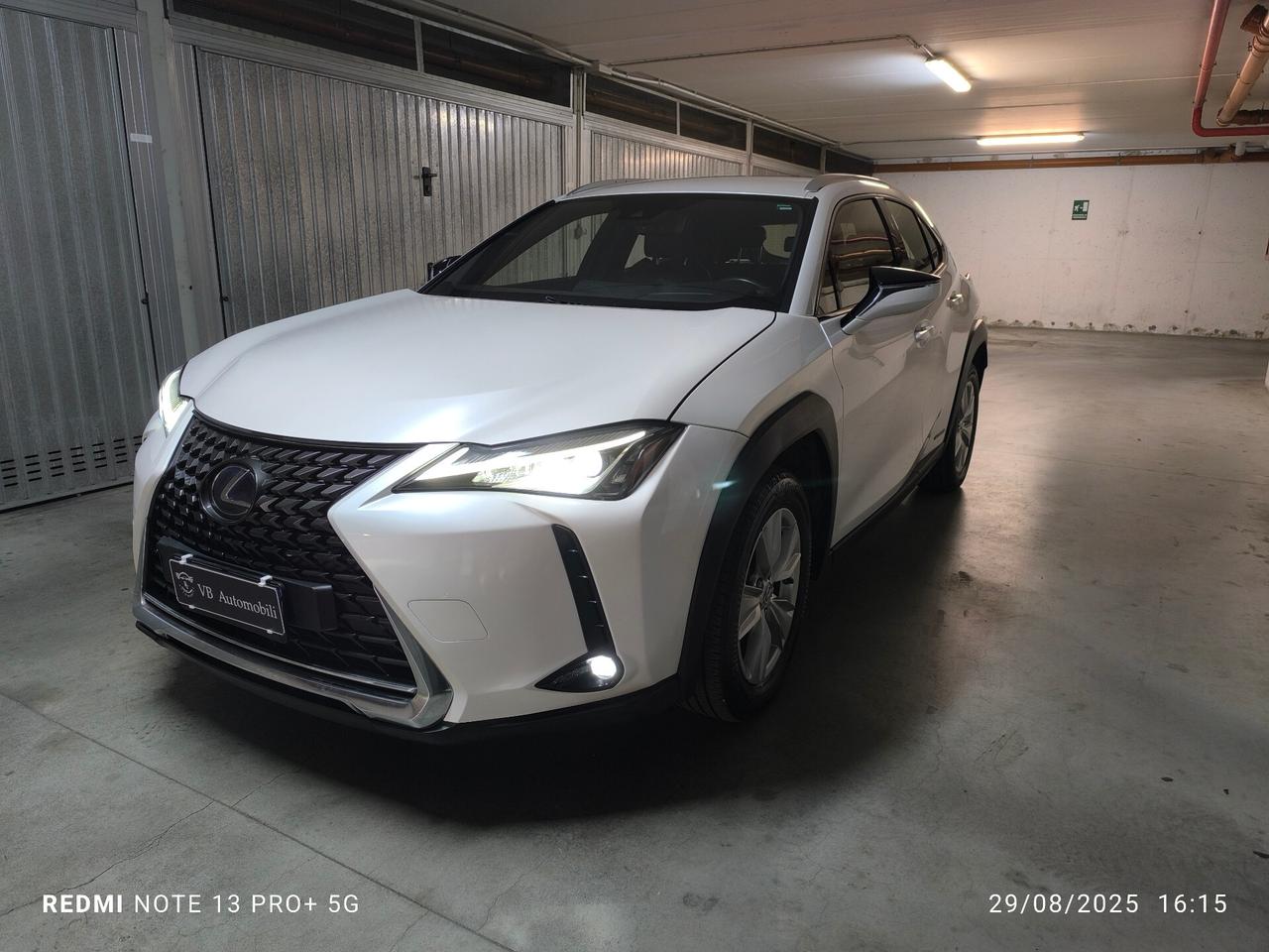 Lexus UX Hybrid Business