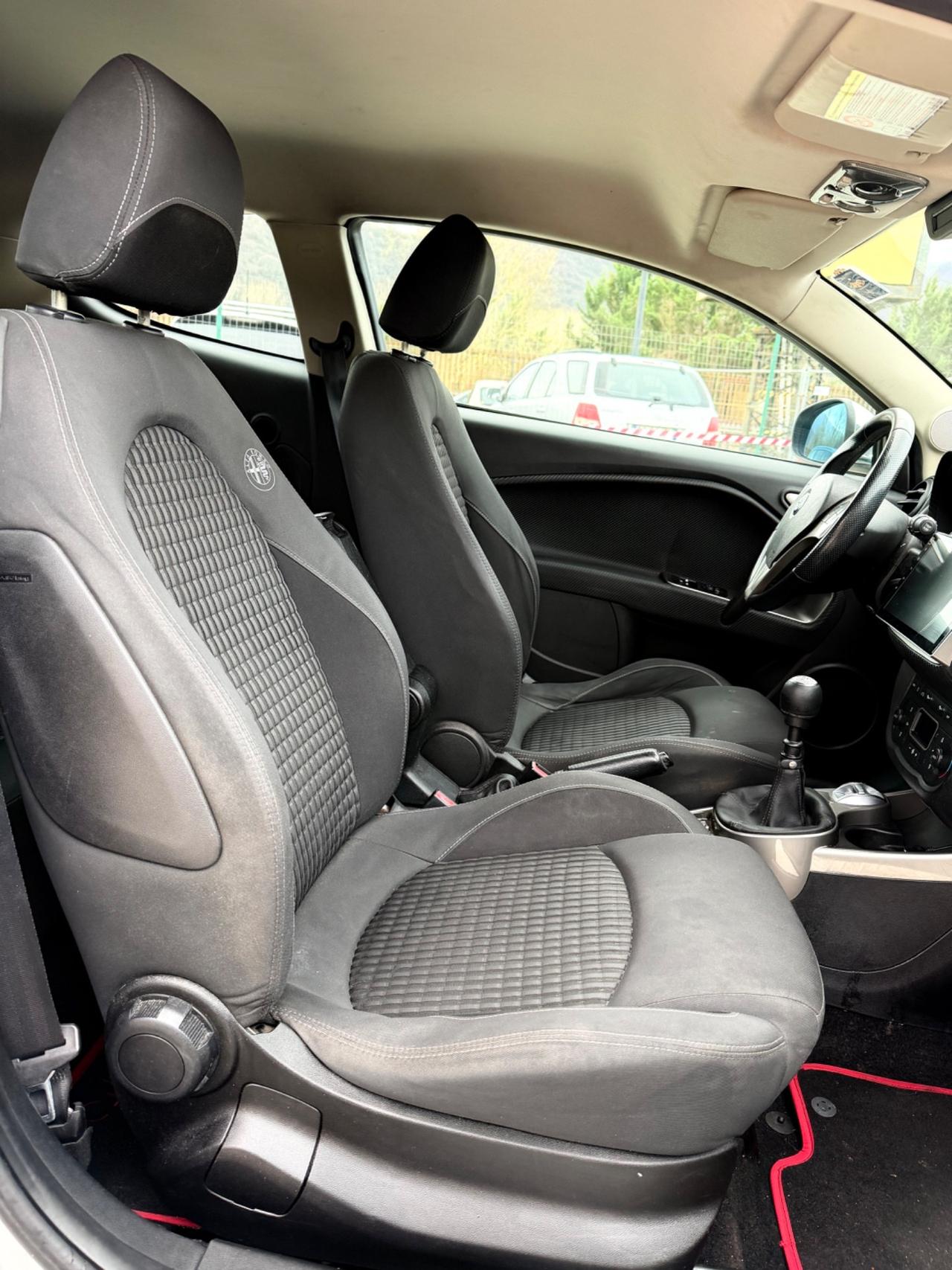 Alfa Romeo MiTo 1.6 JTDm 16V Distinctive