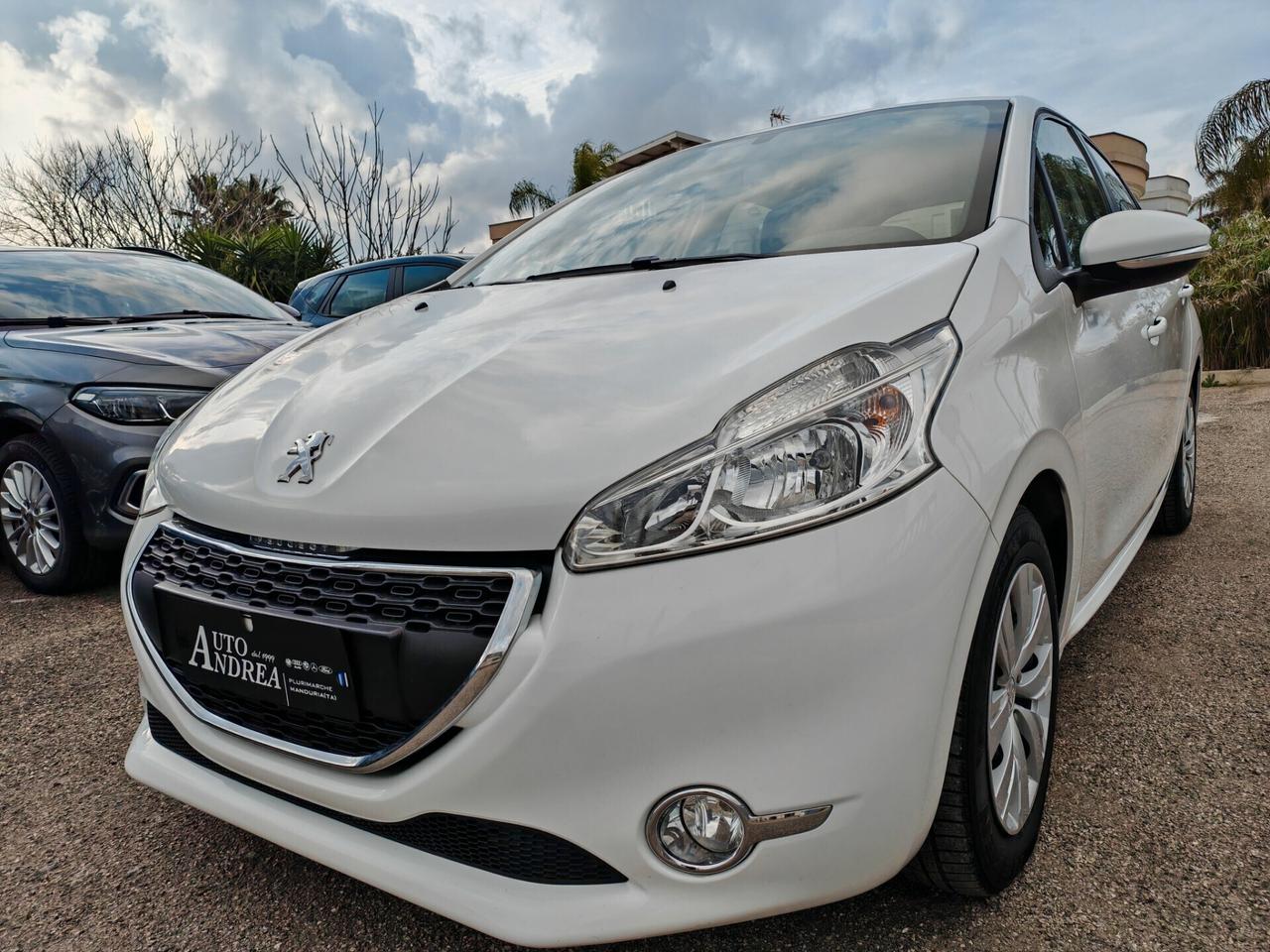 Peugeot 208 1.4 HDi 68Cv full optional 5porte 2015