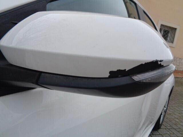 Toyota Yaris 1.0 5 porte Active NO VINCOLO FINANZIAMENTO LEGGERE NOTE