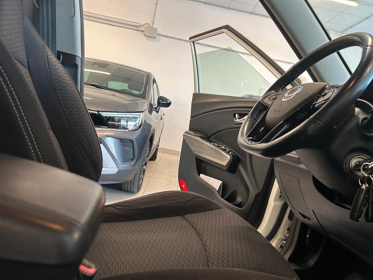 Ssangyong Tivoli BE VISUAL NAVI 1.6d 2WD Aut.