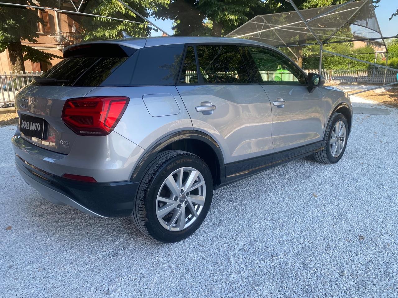 Audi Q2 1.0 TFSI Business NEOPATENTATI!!!