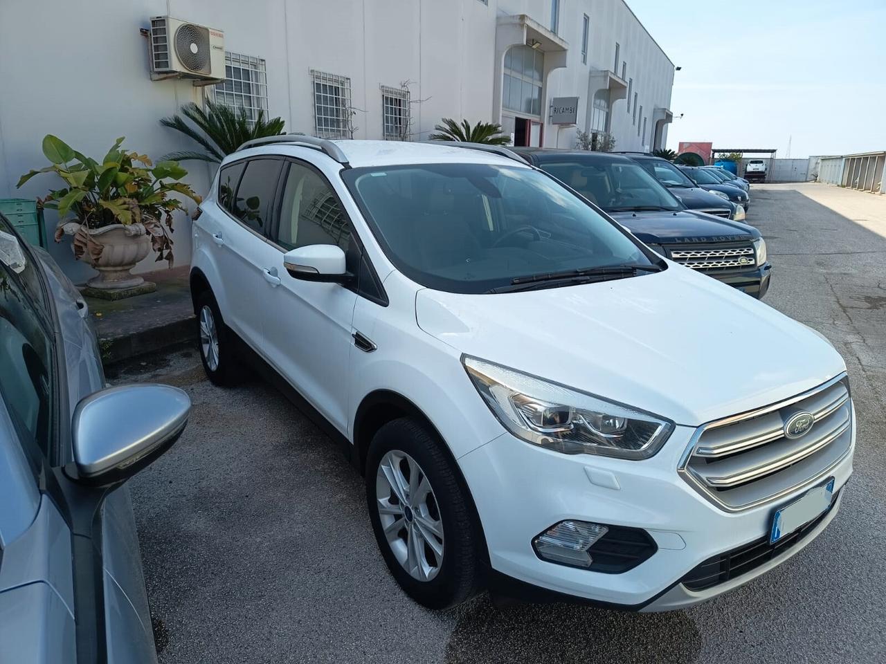 Ford Kuga 1.5 TDCI 120 CV S&S 2WD Titanium