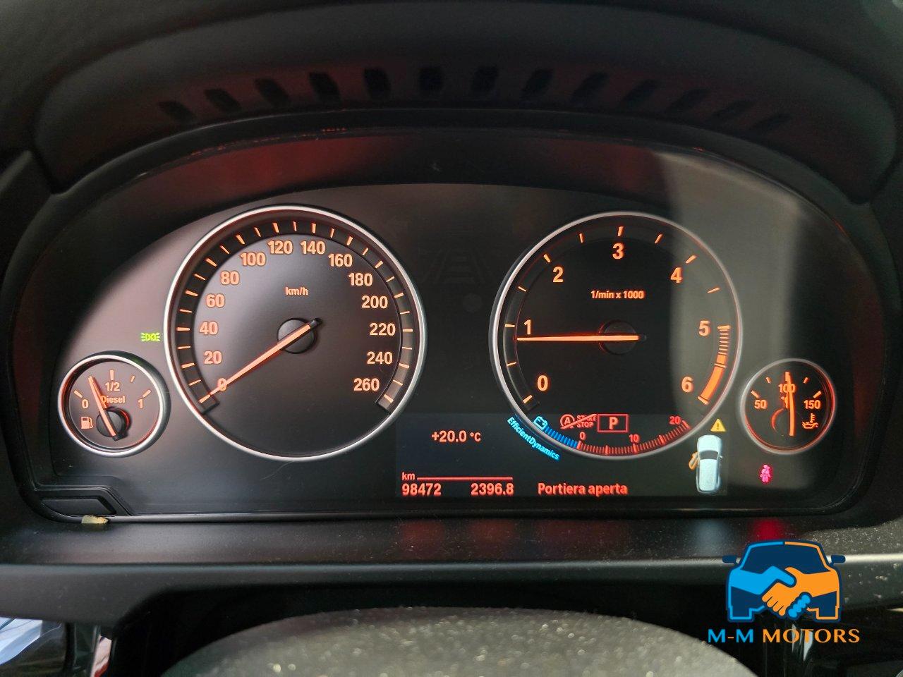 BMW X5 xdrive25d Luxury 218cv auto 7 POSTI