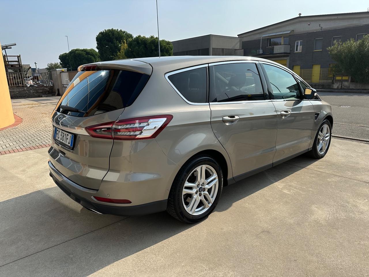 Ford S-Max 2.0 TDCi 180CV Start&Stop Powershift AWD Titanium