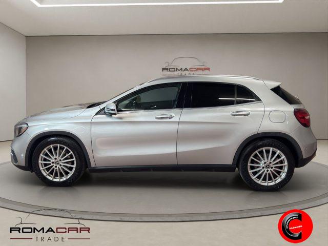 MERCEDES-BENZ GLA 180 AUTOMATICA! PELLE FARI LED NAVI SENSORI TELECAMERA