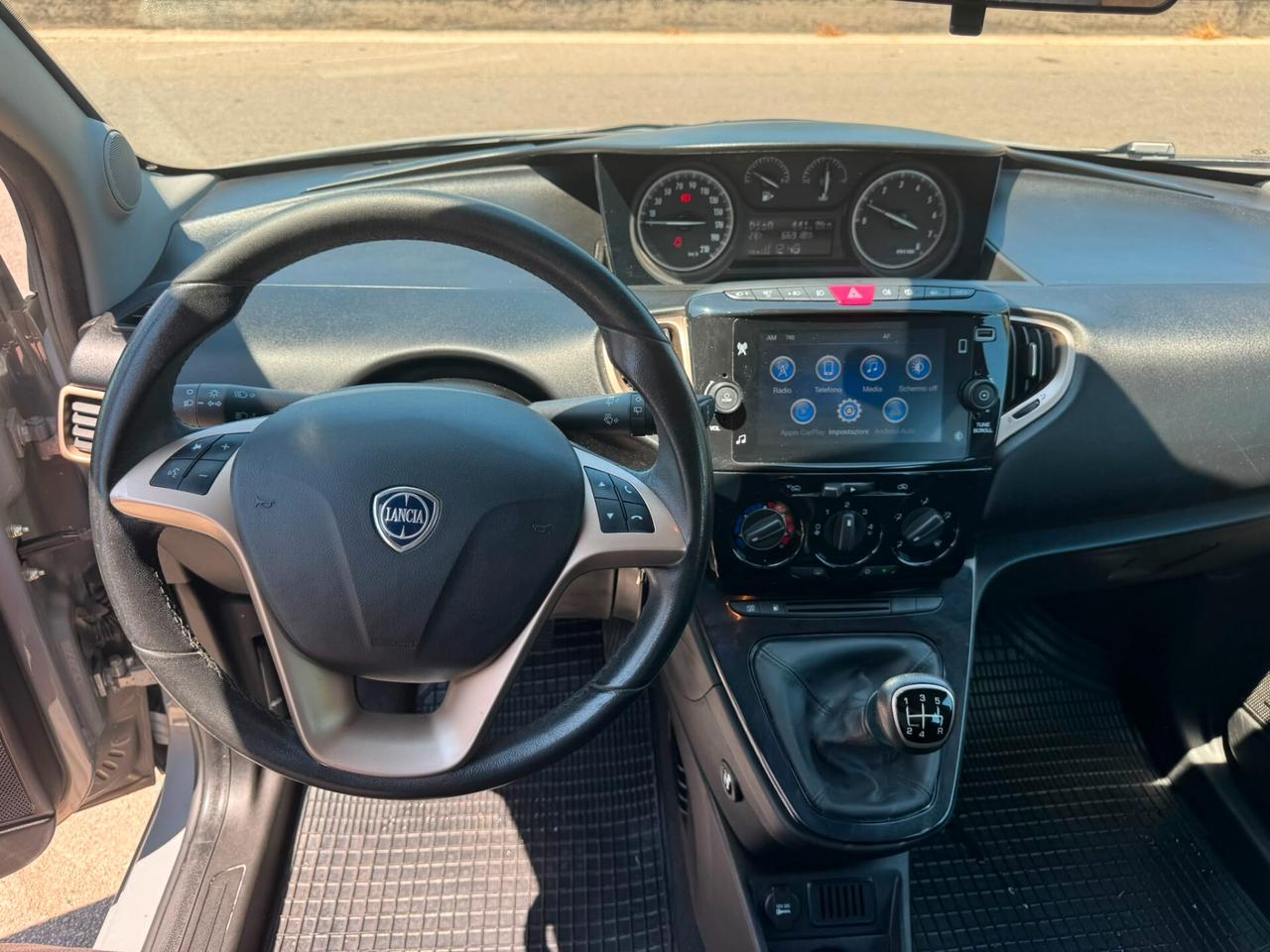 Lancia Ypsilon 1.2 GPL Alberta Ferretti