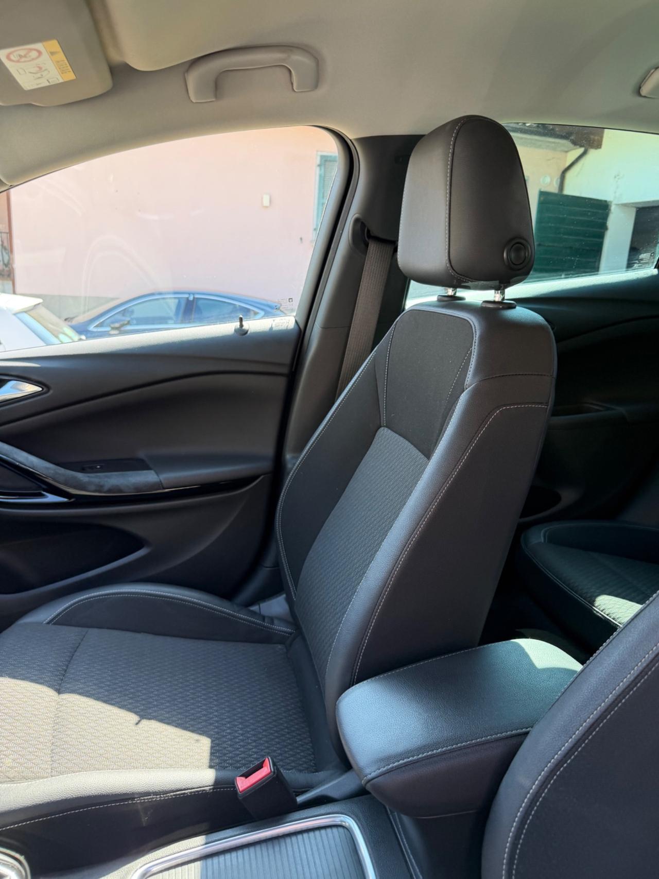Opel ASTRA PREMIUM KMCERT GARANZ UNICOPR