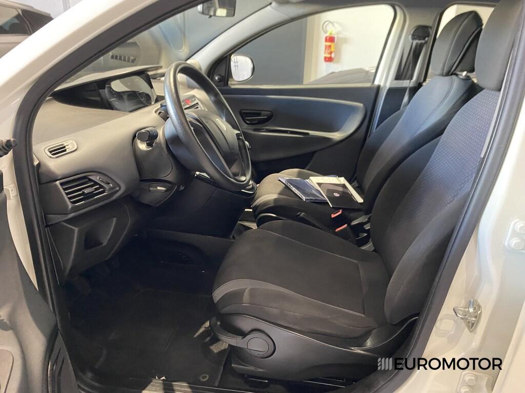 Lancia Ypsilon 5 Porte 1.2 Silver
