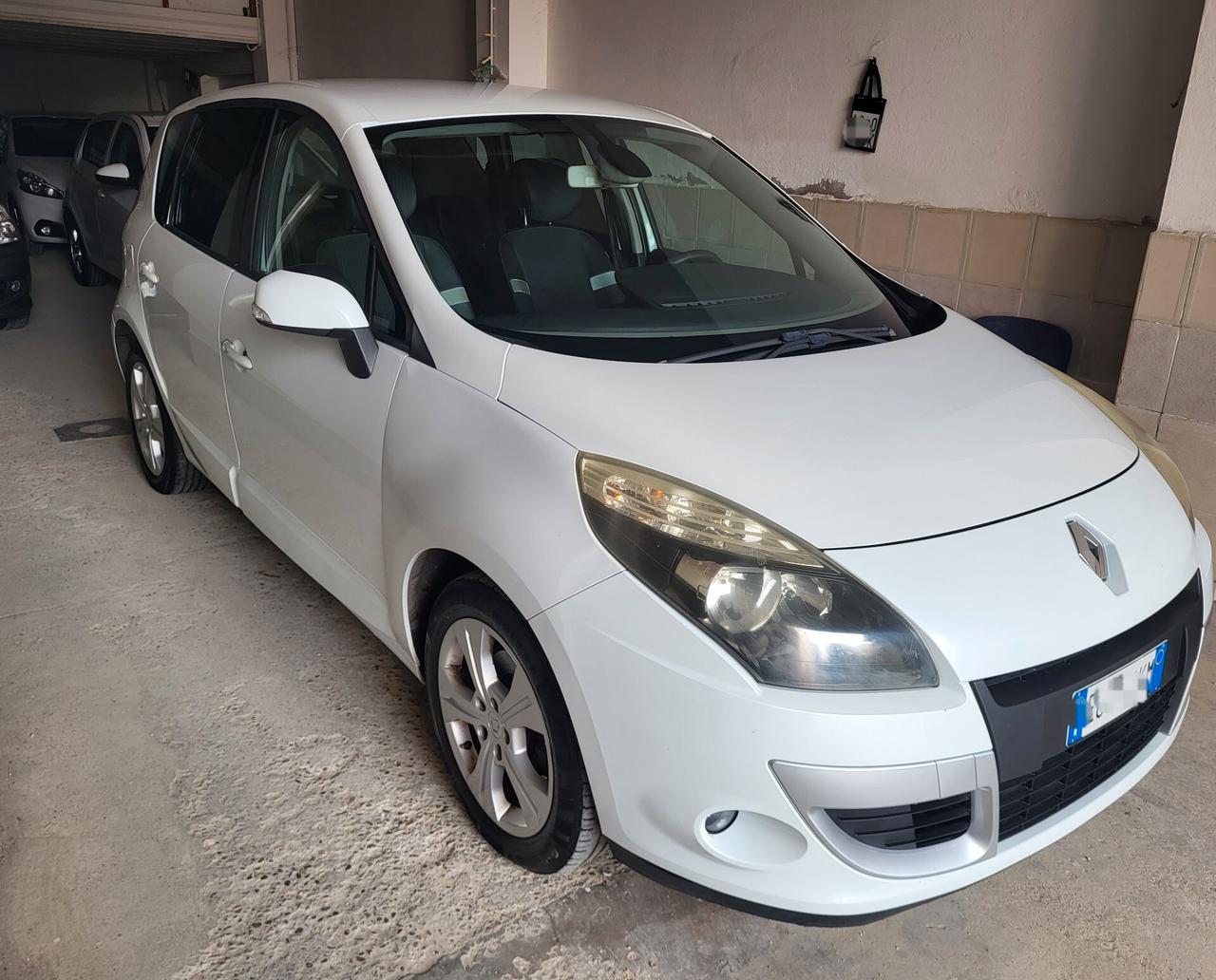 Renault Scenic Scénic X-Mod 1.5 dCi 110CV Luxe