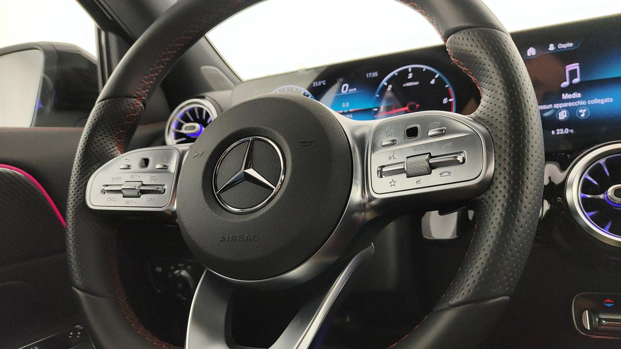 Mercedes-Benz GLA 200 d Premium 4matic auto