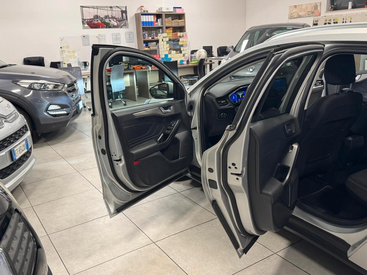 Ford Focus 1.0 EcoBoost 125CV automatico SW Business Co-Pilot