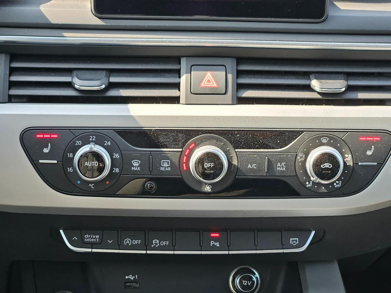 Audi A4 Avant 40 2.0 tdi 190cv s-tronic