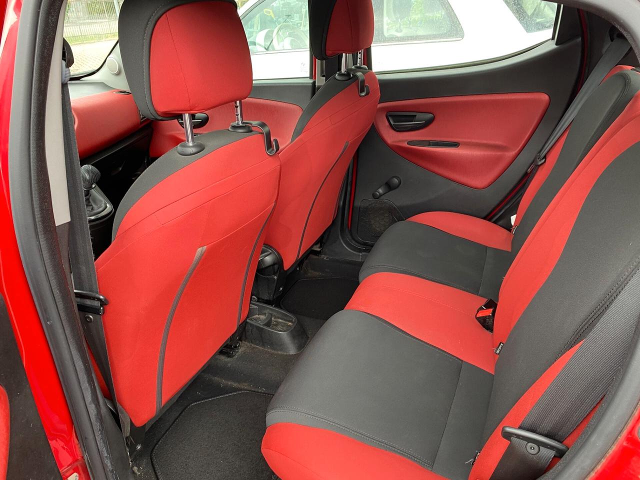 Lancia Ypsilon 1.2 69 CV 5 porte Elefantino