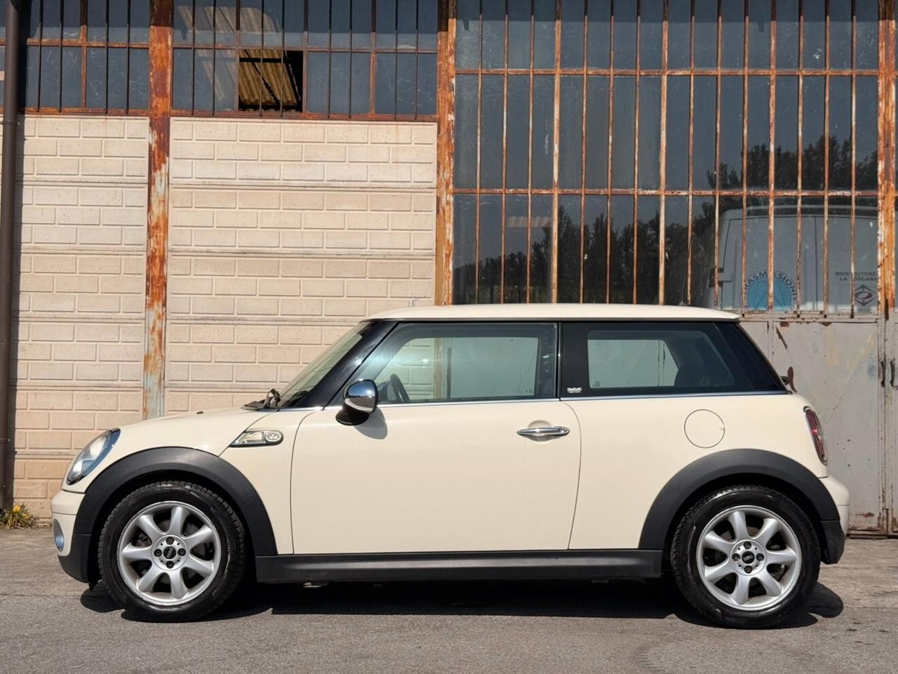 Mini 1.4 16V One Chili