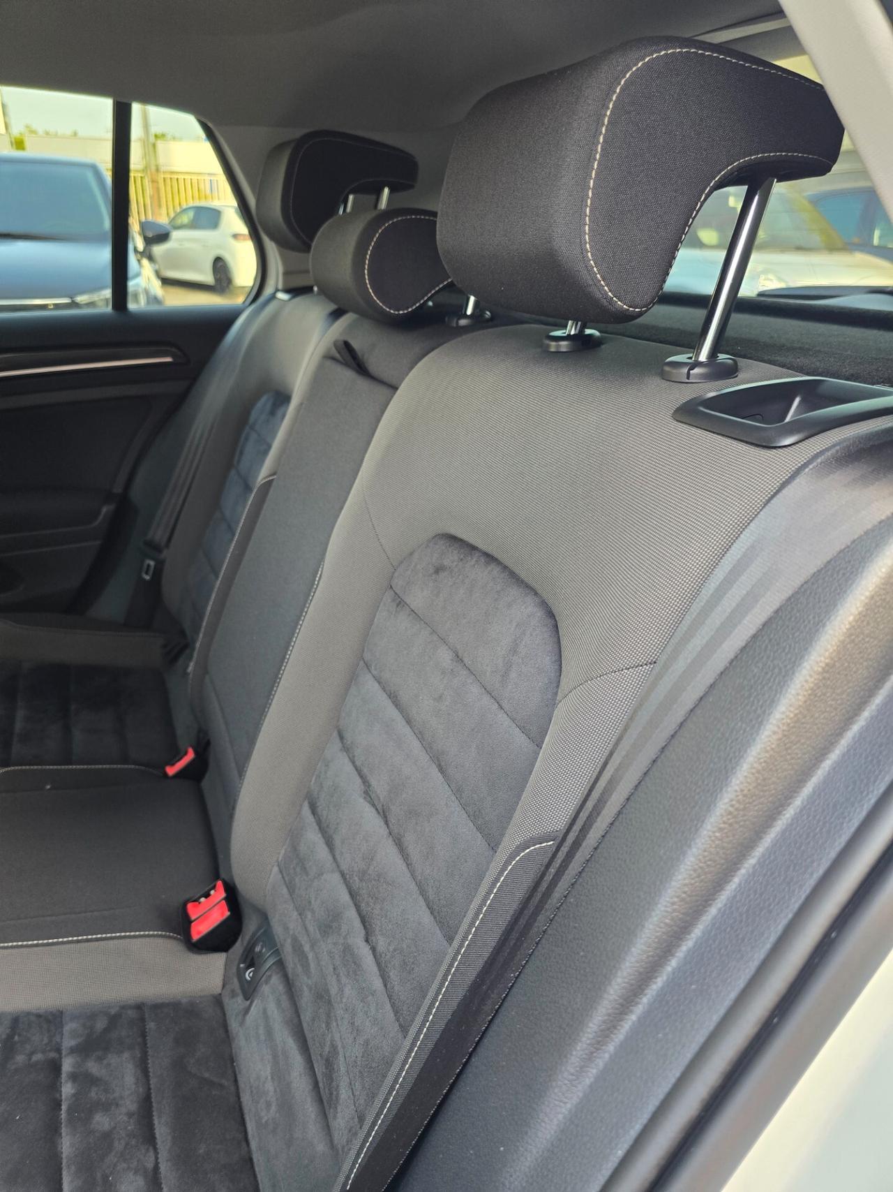 Volkswagen Golf 1.6 TDI 5p. Highline BlueMotion Technology
