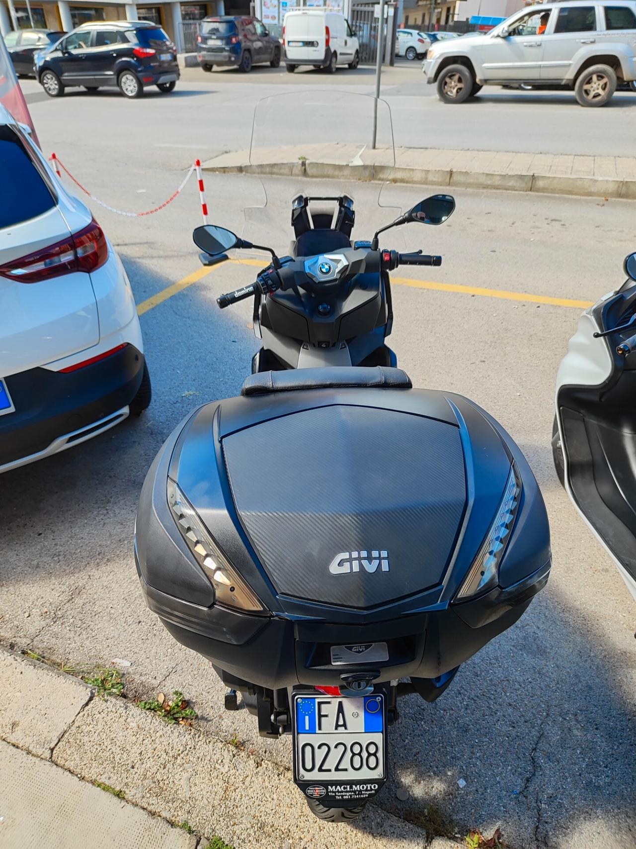 BMW C400X * Pari al nuovo * bauletto * parabrezza