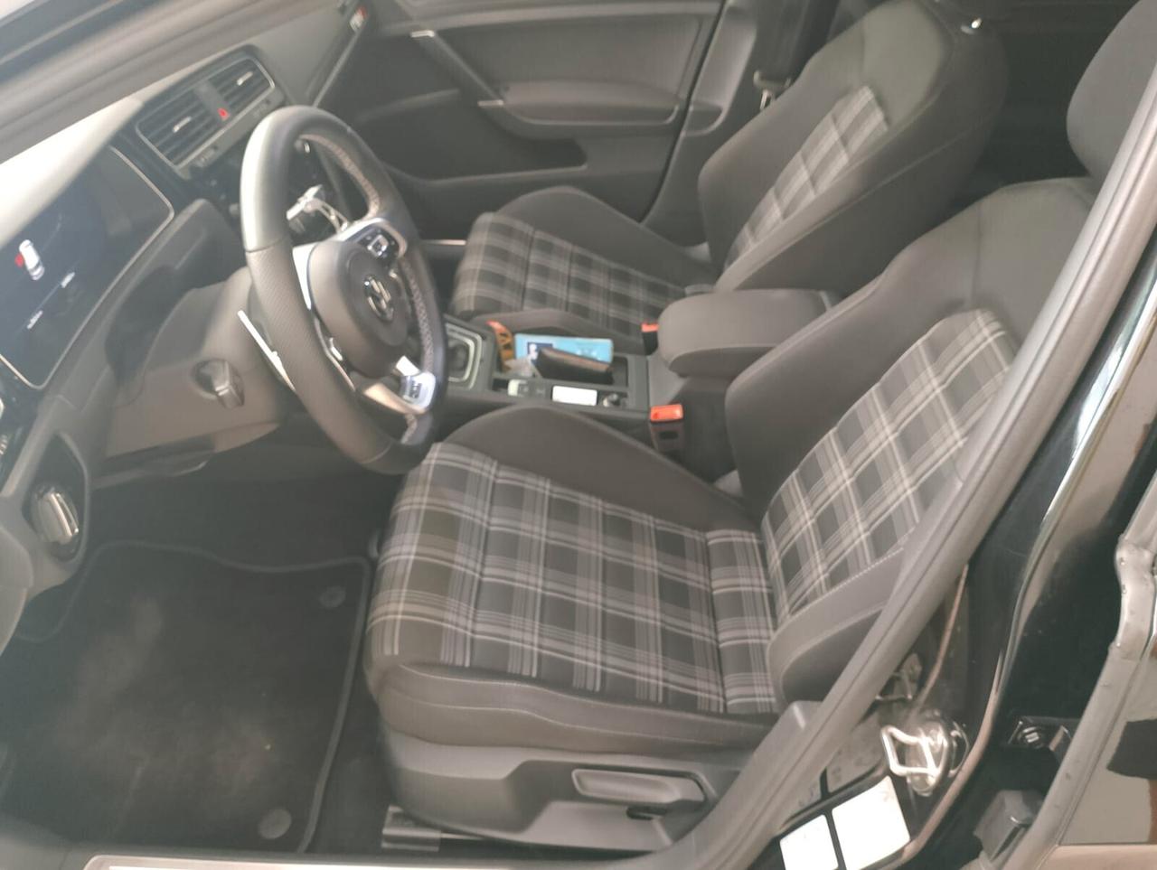 Volkswagen Golf GTD 2.0 TDI DSG 5p. BlueMotion Technology