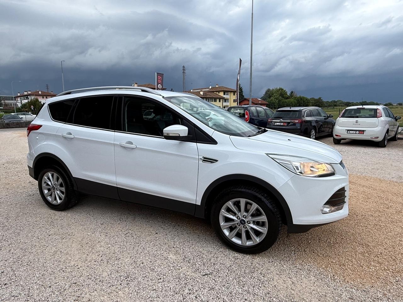 Ford Kuga 2.0 TDCI 150 CV S&S 4WD Powershift Titanium